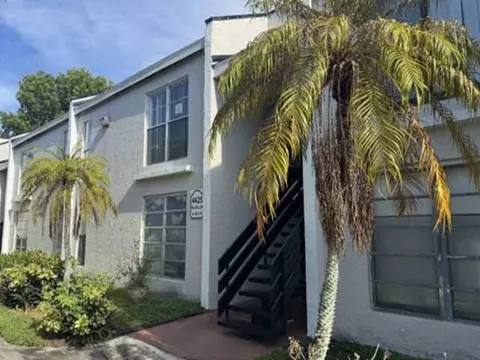 4425 Treehouse Ln #29F, Tamarac, FL 33319