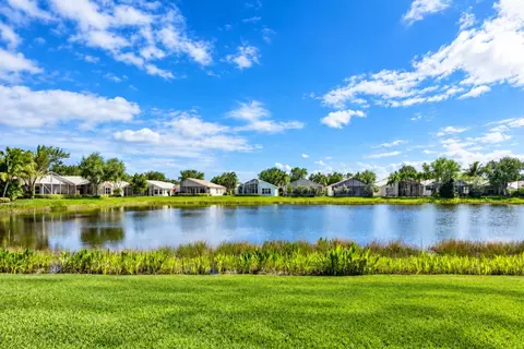 7402 Kea Lani Dr, Boynton Beach, FL 33437