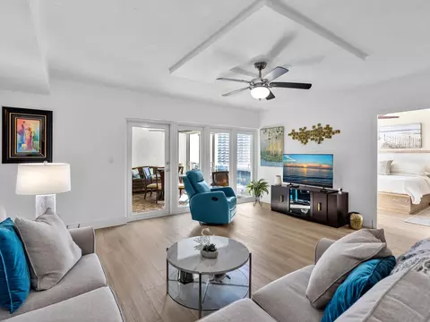 3300 NE 36th St #912, Fort Lauderdale, FL 33308