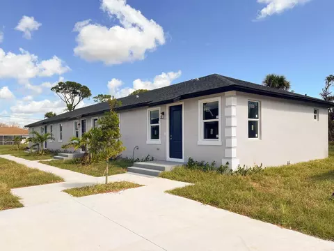 246 Rotonda Blvd W, Rotonda West, FL 33947