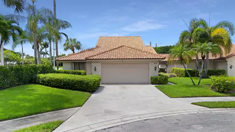 2505 Iroquois Cir, West Palm Beach, FL 33409