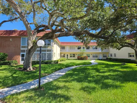 6 Vista Palm Ln #103, Vero Beach, FL 32962