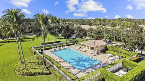 Exterior - 3723 Community Dr, Jupiter, FL 33458 photo 10 of 11