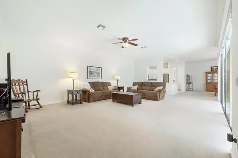 Living - 3723 Community Dr, Jupiter, FL 33458 photo 3 of 4