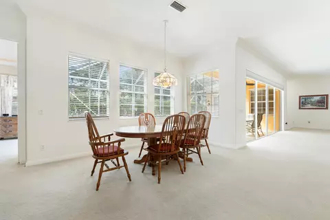 Dining - 3723 Community Dr, Jupiter, FL 33458 photo 1 of 3
