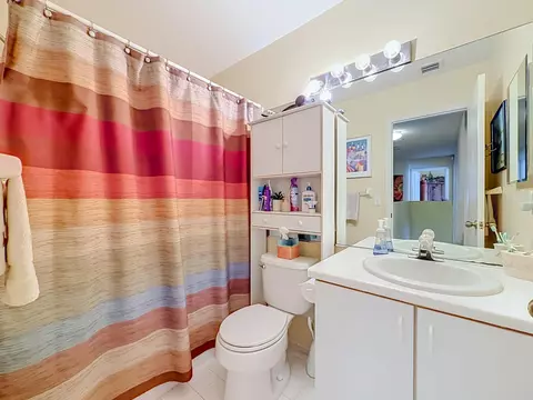 Bath - 13 Swallow Dr, Boynton Beach, FL 33436 photo 4 of 4