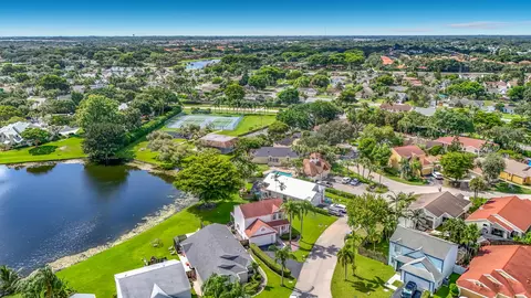 View/Area - 13 Swallow Dr, Boynton Beach, FL 33436 photo 2 of 5