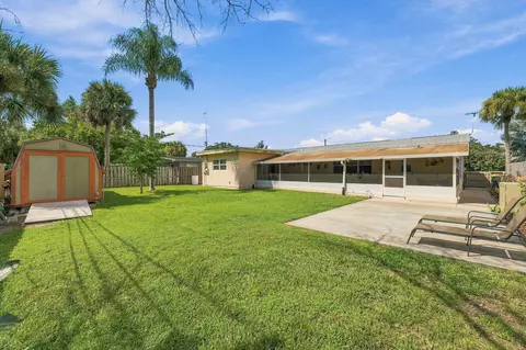 Exterior - 1511 Hedrick Dr, Melbourne, FL 32901 photo 6 of 9