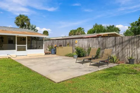 Exterior - 1511 Hedrick Dr, Melbourne, FL 32901 photo 7 of 9