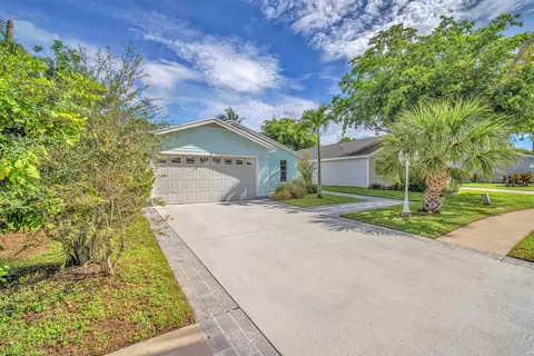 4775 Brook Dr, West Palm Beach, FL 33417
