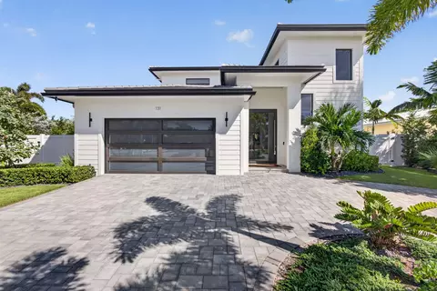 131 Edwards Ln, Palm Beach Shores, FL 33404