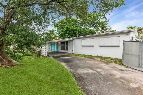 4700 NE 2nd Way, Pompano Beach, FL 33064