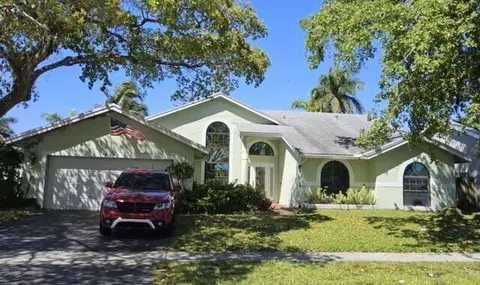 7375 NW 52nd Ct, Lauderhill, FL 33319