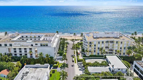 122 Peruvian Ave #16, Palm Beach, FL 33480