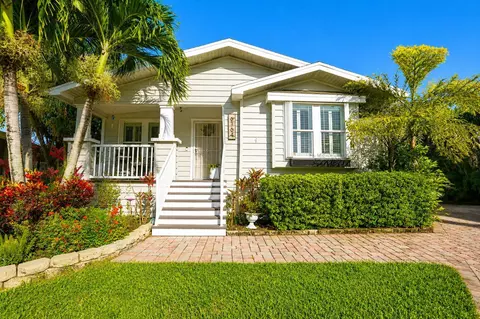 6164 N Ironwood Ln, Atlantis, FL 33462