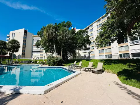 6901 Environ Blvd #1C, Lauderhill, FL 33319