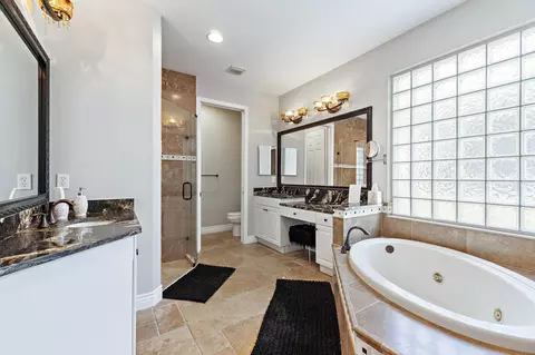 Bath - 1292 SE Fleming Way, Stuart, FL 34997 photo 3 of 6