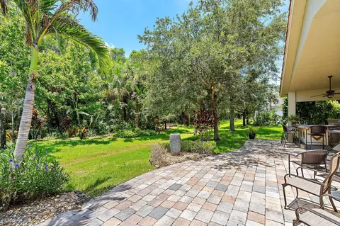 Exterior - 1292 SE Fleming Way, Stuart, FL 34997 photo 6 of 9