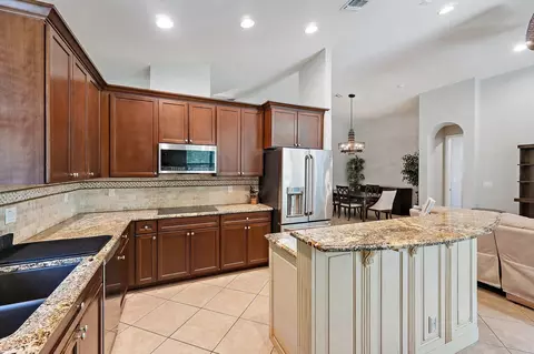 Kitchen - 1292 SE Fleming Way, Stuart, FL 34997 photo 4 of 6
