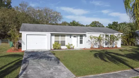231 NE Solida Cir, Port Saint Lucie, FL 34983