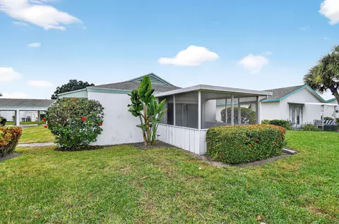 3060 Meridian Way N #8, Palm Beach Gardens, FL 33410