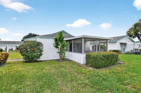 3060 Meridian Way N #8, Palm Beach Gardens, FL 33410