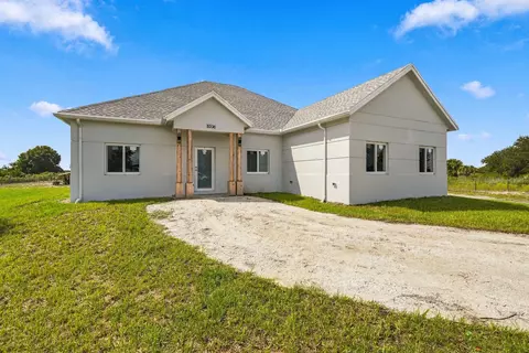 Exterior - 15306 NW 270th St, Okeechobee, FL 34972 photo 3 of 11