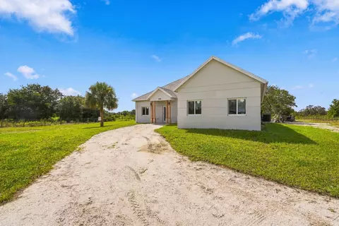 Exterior - 15306 NW 270th St, Okeechobee, FL 34972 photo 4 of 11