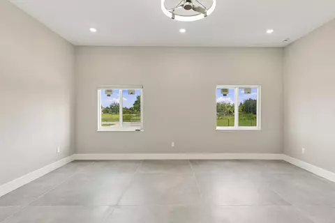 Living - 15306 NW 270th St, Okeechobee, FL 34972 photo 8 of 9