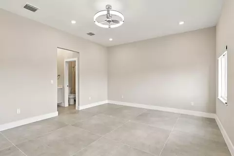 Bedroom - 15306 NW 270th St, Okeechobee, FL 34972 photo 2 of 7