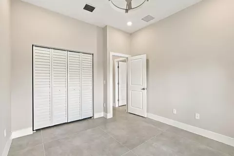 Bedroom - 15306 NW 270th St, Okeechobee, FL 34972 photo 6 of 7