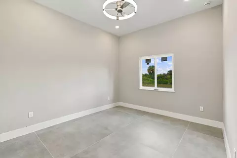 Bedroom - 15306 NW 270th St, Okeechobee, FL 34972 photo 3 of 7