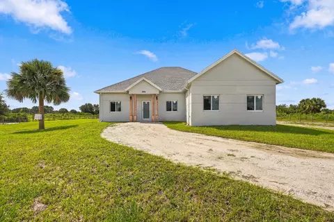 Exterior - 15306 NW 270th St, Okeechobee, FL 34972 photo 2 of 11