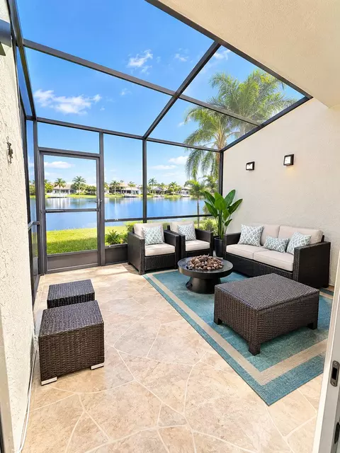 9523 NW 38th Pl, Sunrise, FL 33351