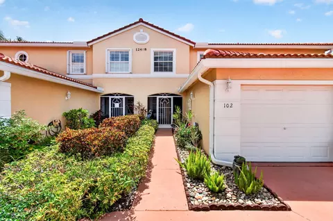 12418 Crystal Pointe Dr #102, Boynton Beach, FL 33437
