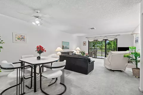 36 Stratford Ln W #F, Boynton Beach, FL 33436