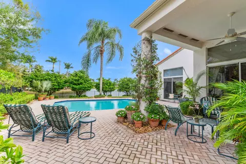 14239 Calypso Ln, Wellington, FL 33414