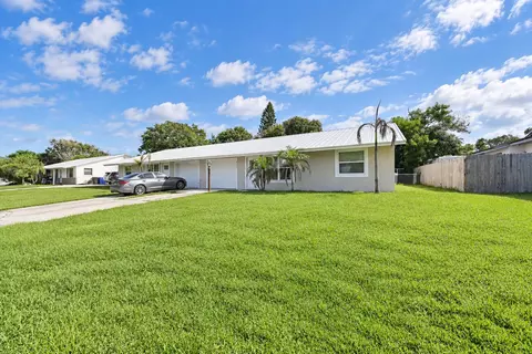 Exterior - 4497 SE Roaring Brook Way, Stuart, FL 34997 photo 2 of 6