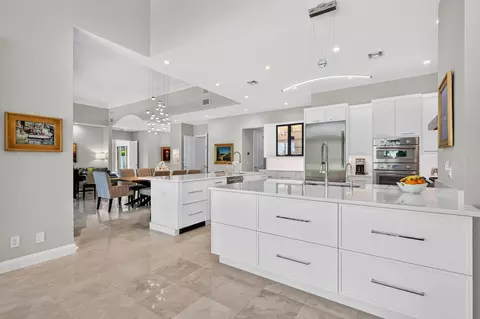 Kitchen - 7037 SE Harbor Cir, Stuart, FL 34996 photo 7 of 7