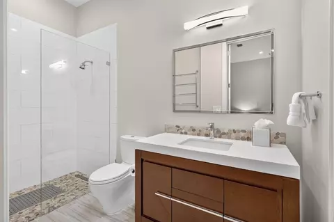 Bath - 7037 SE Harbor Cir, Stuart, FL 34996 photo 5 of 9