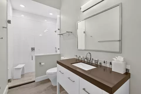 Bath - 7037 SE Harbor Cir, Stuart, FL 34996 photo 6 of 9