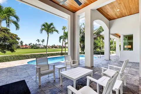 Exterior - 7037 SE Harbor Cir, Stuart, FL 34996 photo 8 of 12
