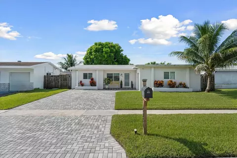 8980 NW 25th St, Sunrise, FL 33322
