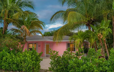 247 SE 3rd Ave, Delray Beach, FL 33483