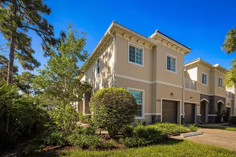 6216 SE Portofino Cir, Hobe Sound, FL 33455