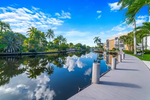 2990 NE 16th Ave #304, Oakland Park, FL 33334