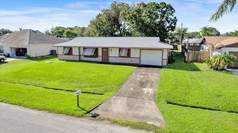 412 SE Dalva Ave, Port Saint Lucie, FL 34984