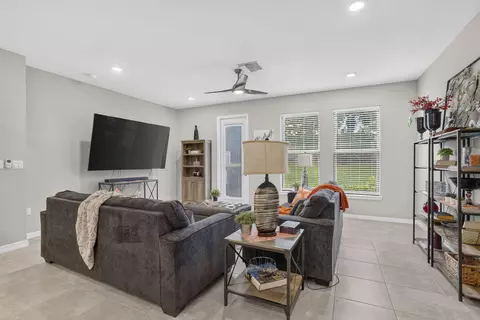 Living - 4416 Appleton Cir E, Oakland Park, FL 33309 photo 1 of 3