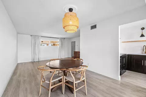 16 Colonial Club Dr #302, Boynton Beach, FL 33435