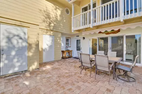 Exterior - 232 Seabreeze Cir, Jupiter, FL 33477 photo 2 of 4